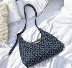 ZOE BLACK HANDBAG
