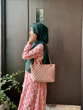 Liza Large Shoulder Bag Black