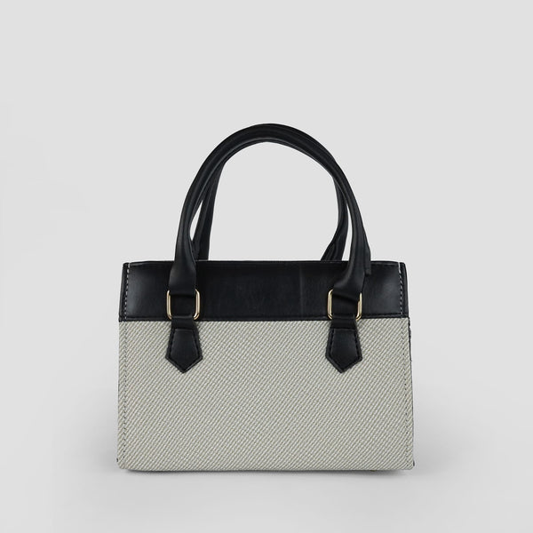 Chic White Crossbody bag